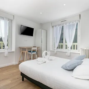 La Recouvrance : Spacieuse Avec Sdb Privative, Cuisine Et Salon Partagés, Terrasse, Proche Facs Et Centre Couette-café Brest
